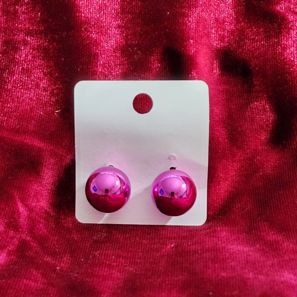 Pink two side Earing. condition new - Picture 2 of 3